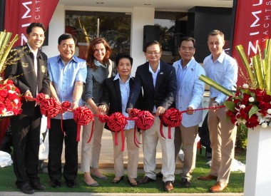 azimut-yachts-lounge-pattaya-thailand