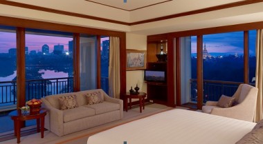 yangon-myanmar-luxury-hotels-chatrium-hotel-royal-lake-yangon