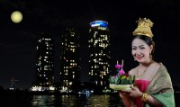 Authentic Thai Traditional Loy Krathong Festival