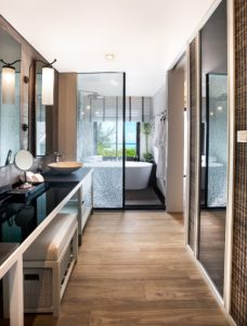 krabi-thailand-new-five-star-resort-the-shellsea-bathroom-with-view-luxury-beach-resort