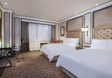 Plaza Athénée Bangkok Royal Méridien Hotel with All Day All Yours package