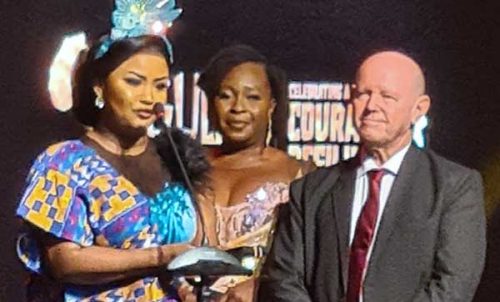 Alain St.Ange Presents the Guba Nana Yaa Asantewaa Entertainment Mogul Award - TRAVELINDEX